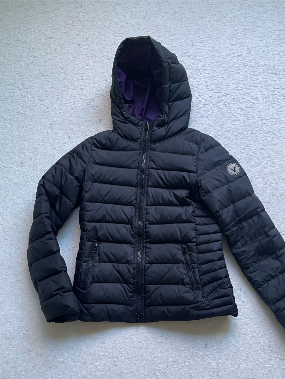 American Eagle Down Lined Extra Warm
Lightweight Zip Puffer Jacket